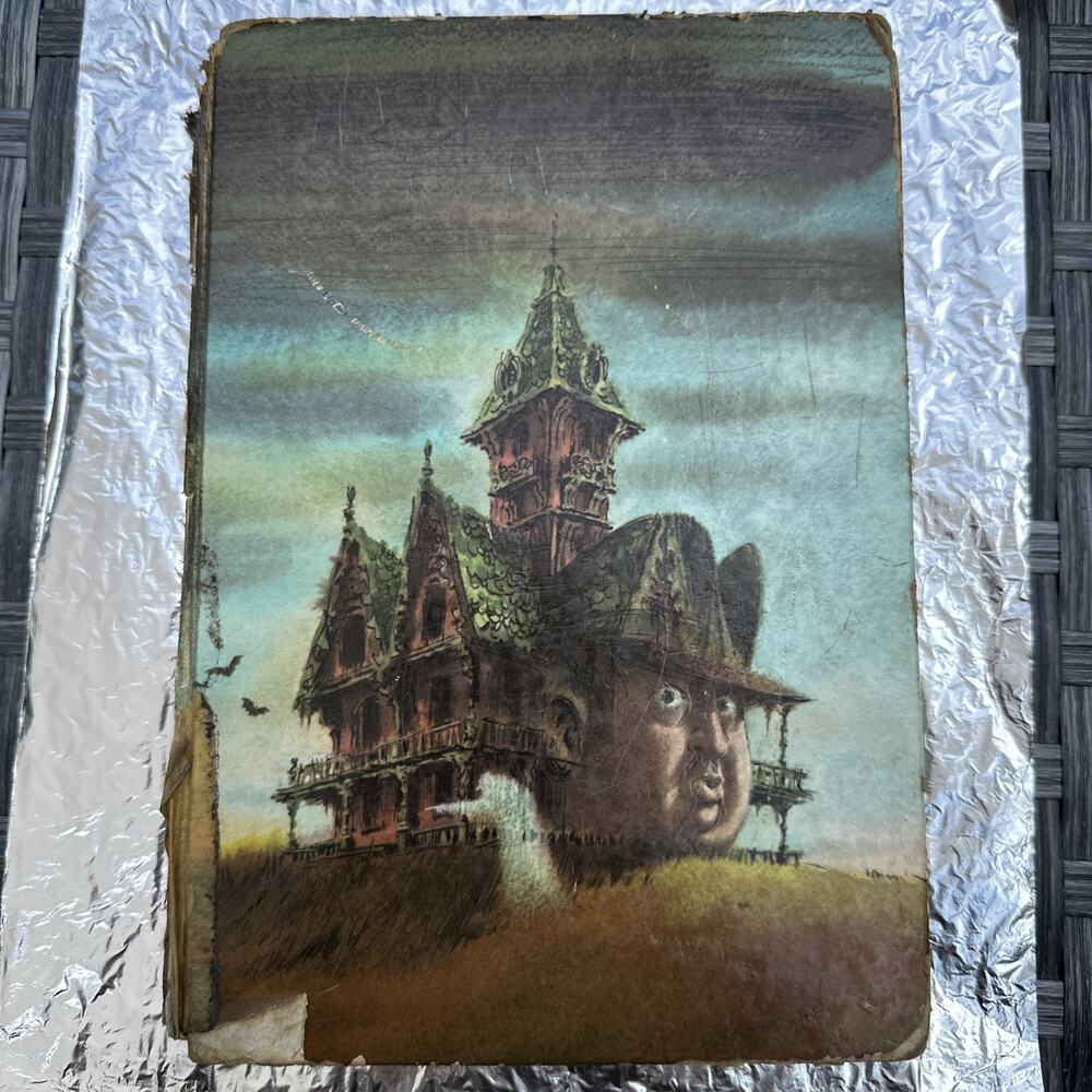 Alfred Hitchcock's "Haunted Houseful" VNTG 1961 Hardcover Book Preowned